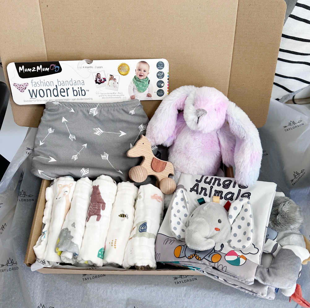 Joyful Newborn Gift Bundle - A Heartwarming Welcome for Little Ones
