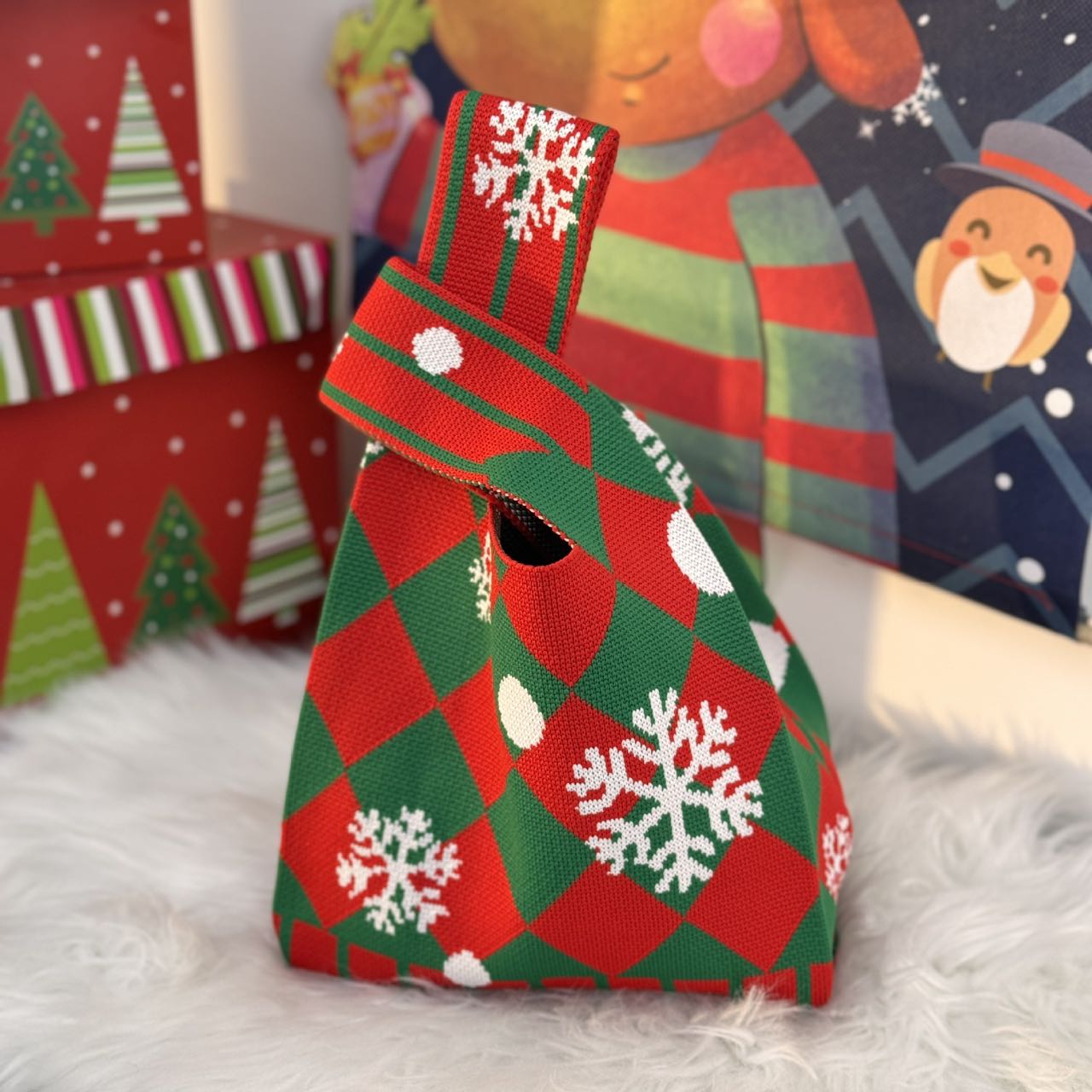 Adorable Knit Design Christmas Theme Candy Bag - Work as Gift Bag Too!