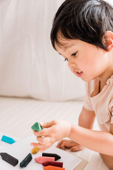 Honeysticks Triangles - Natural Beeswax Crayon (10 Pack) - Taylorson