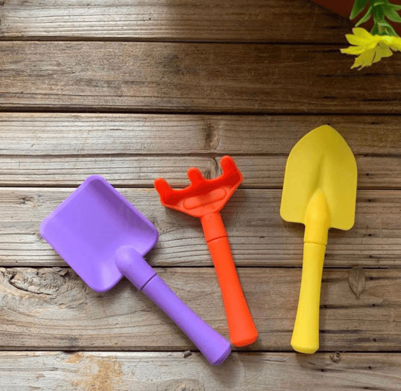 Quality Beach Toy Set - Shovel, Rake and Spade (3pcs Set) – Taylorson