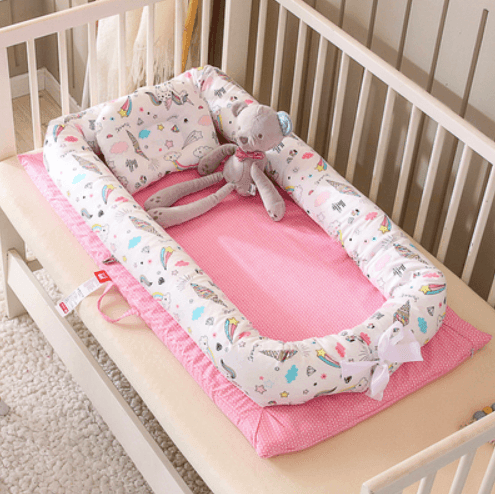 Travel in Style with Taylorson's Cosy Baby Crib - Unicorn (90x55cm) - Taylorson